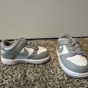 Nike Kids' Sneakers in Gray and White / size 4c